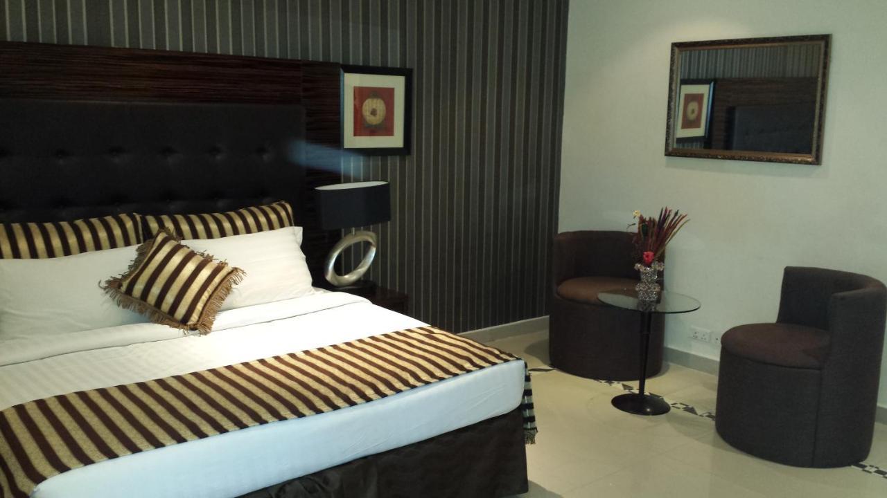 Villa Angelia Boutique Hotel Ikoyi Bagian luar foto