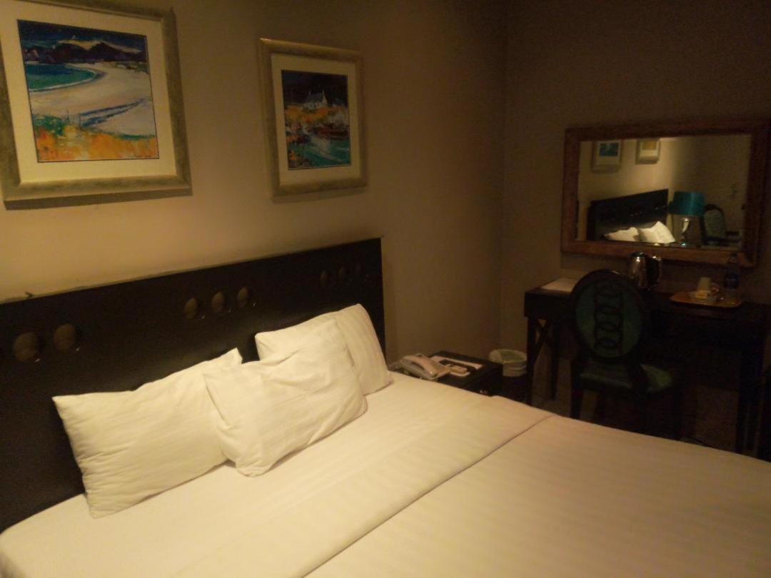 Villa Angelia Boutique Hotel Ikoyi Bagian luar foto