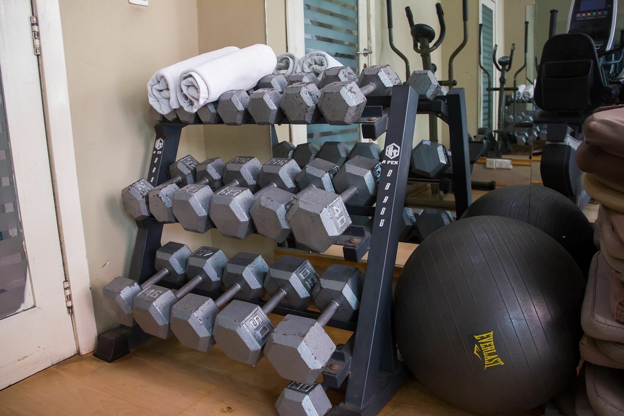 Villa Angelia Boutique Hotel Ikoyi Bagian luar foto